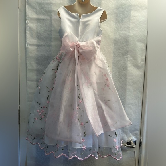 Children’s Concepts formal White & Pink embroidered Floral girls Dress Sz-6. W7 - Picture 4 of 13
